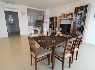 Trosoban stan, Novi Vinodolski, Klenovica, prodaja, 300000 €, 97 m2