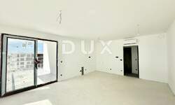 Trosoban stan, Umag, prodaja, 279000 €, 77 m2