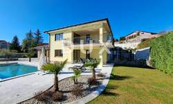 Cetvorosoban stan, Matulji, najam, 2500 €, 140 m2