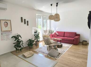 Dvosoban stan, Pula, Centar, prodaja, 220000 €, 58 m2