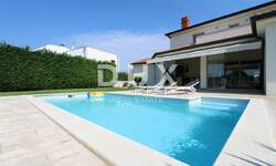 Kuca, Poreč, prodaja, 1100000 €, 352 m2