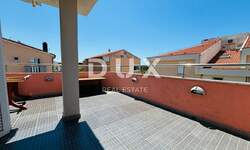 Trosoban stan, Novalja, prodaja, 154000 €, 52 m2