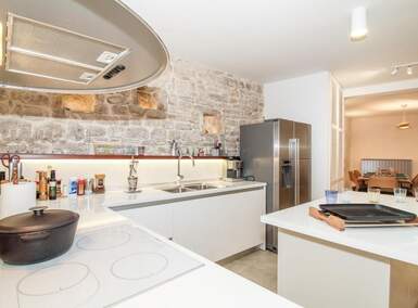 Kuca, Bale, prodaja, 1100000 €, 240 m2