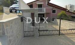 Kuca, Rijeka, Podmurvice, prodaja, 450000 €, 275 m2