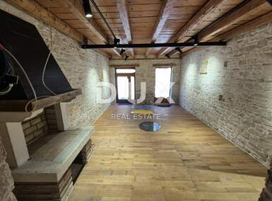 Poslovni prostor, Pula, Centar, najam, 1000 €, 40 m2