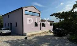 Kuca, Gračišće, prodaja, 790000 €, 303 m2