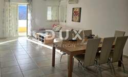 Trosoban stan, Labin, Rabac, najam, 1000 €, 77 m2