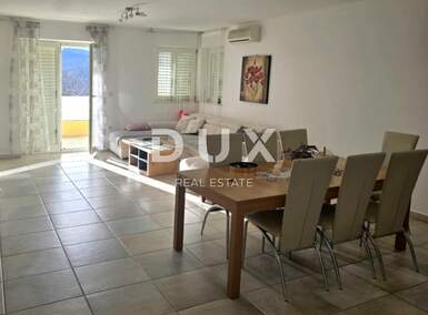 Trosoban stan, Labin, Rabac, najam, 1000 €, 77 m2