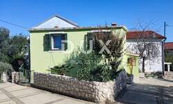 Kuca, Cres, Valun, prodaja, 415000 €, 160 m2