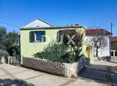 Kuca, Cres, Valun, prodaja, 415000 €, 160 m2