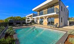 Kuca, Svetvinčenat, prodaja, 674000 €, 200 m2