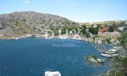 Kuca, Karlobag, Cesarica, prodaja, 490000 €, 100 m2