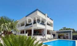 Kuca, Medulin, prodaja, 1500000 €, 300 m2