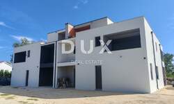 Kuca, Nin, prodaja, 400000 €, 255 m2