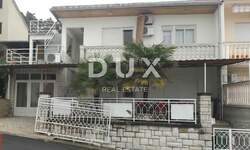 Kuca, Crikvenica, prodaja, 450000 €, 326 m2