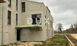 Trosoban stan, Poreč, prodaja, 247000 €, 82 m2