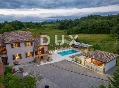 Kuca, Pićan, prodaja, 1100000 €, 450 m2