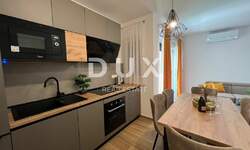 Cetvorosoban stan, Novalja, prodaja, 518000 €, 126 m2