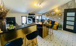 Cetvorosoban stan, Rovinj, prodaja, 350000 €, 75 m2