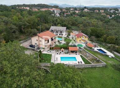 Kuca, Viškovo, Marinići, prodaja, 600000 €, 180 m2