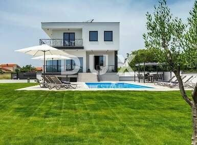 Kuca, Pula, Štinjan, prodaja, 1560000 €, 570 m2