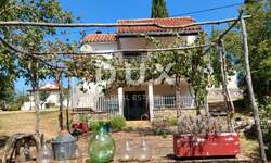 Kuca, Oprtalj, prodaja, 250000 €, 332 m2