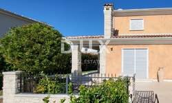 Kuca, Novigrad, prodaja, 540000 €, 95 m2