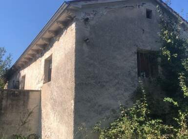 Kuca, Pićan, prodaja, 300000 €, 258 m2