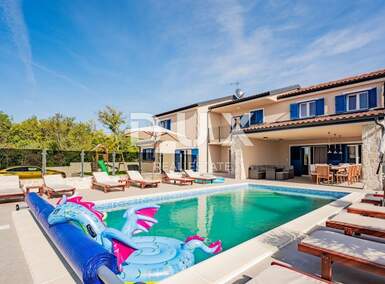 Kuca, Dobrinj, Kras, prodaja, 1150000 €, 323 m2