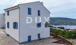 Trosoban stan, Cres, prodaja, 405000 €, 99 m2