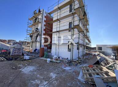 Trosoban stan, Povljana, prodaja, 192500 €, 61 m2