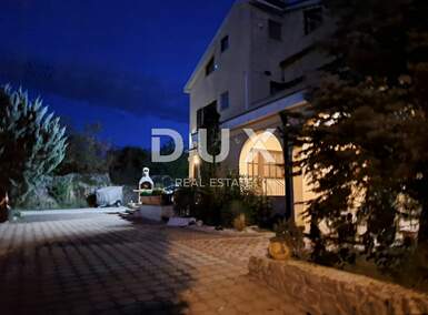 Kuca, Viškovo, Marinići, najam, 2000 €, 120 m2