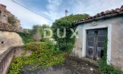 Kuca, Pićan, prodaja, 55000 €, 270 m2