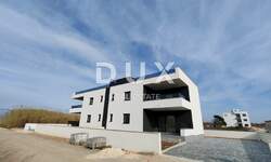 Trosoban stan, Privlaka, prodaja, 235620 €, 71 m2