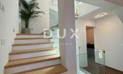 Kuca, Pula, Stoja, prodaja, 1480000 €, 266 m2