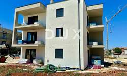 Trosoban stan, Umag, prodaja, 256000 €, 65 m2