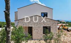 Kuca, Vrbnik, Garica, prodaja, 830000 €, 148 m2