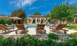 Kuca, Rovinj, prodaja, 1000000 €, 200 m2