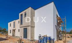 Kuca, Malinska-Dubašnica, Milovčići, prodaja, 1150000 €, 260 m2