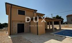 Kuca, Svetvinčenat, Cukrići, prodaja, 3200 €, 155 m2