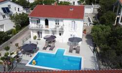 Kuca, Novi Vinodolski, Klenovica, prodaja, 768000 €, 240 m2