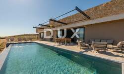 Kuca, Pag, prodaja, 1250000 €, 295 m2