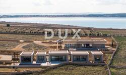 Kuca, Pag, prodaja, 1450000 €, 189 m2