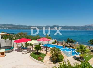 Kuca, Trogir, Čiovo, prodaja, 1200000 €, 260 m2