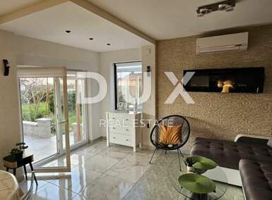 Trosoban stan, Poreč, prodaja, 229000 €, 68 m2