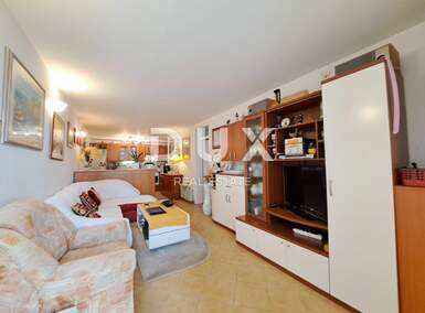 Trosoban stan, Opatija, Ičići, prodaja, 348000 €, 62 m2