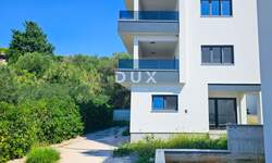 Trosoban stan, Rab, Banjol, prodaja, 488000 €, 90 m2