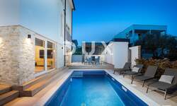 Kuca, Fažana, prodaja, 1460000 €, 360 m2