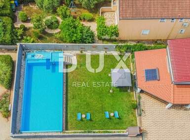 Kuca, Umag, prodaja, 900000 €, 468 m2