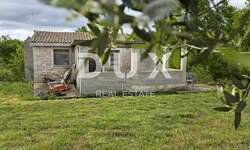 Kuca, Rovinj, prodaja, 250000 €, 230 m2